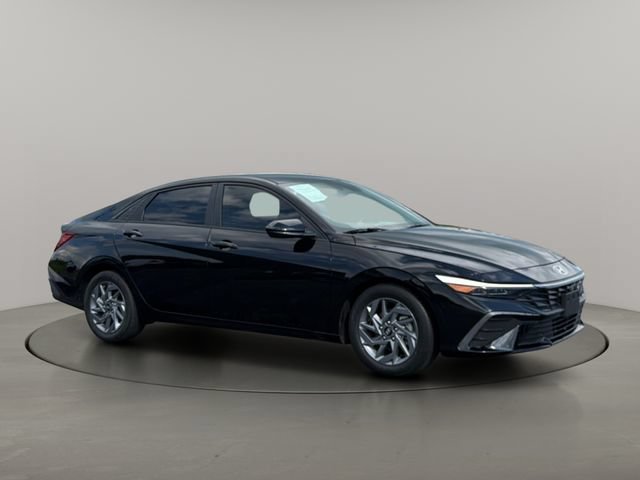 2024 Hyundai Elantra SEL - Photo 11