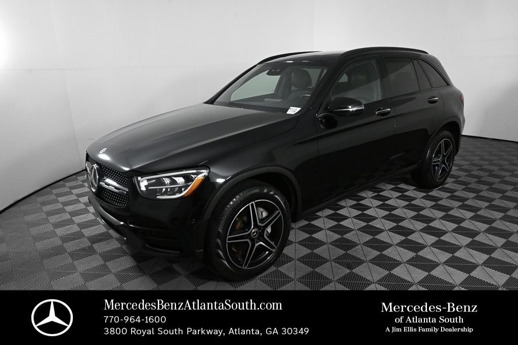Used 2022 Black Mercedes-Benz GLC 300 image 1