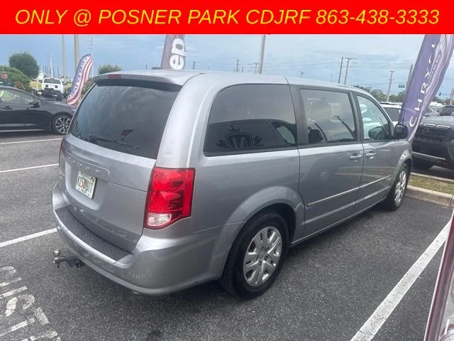 Used 2015 Silver Dodge SE image 3