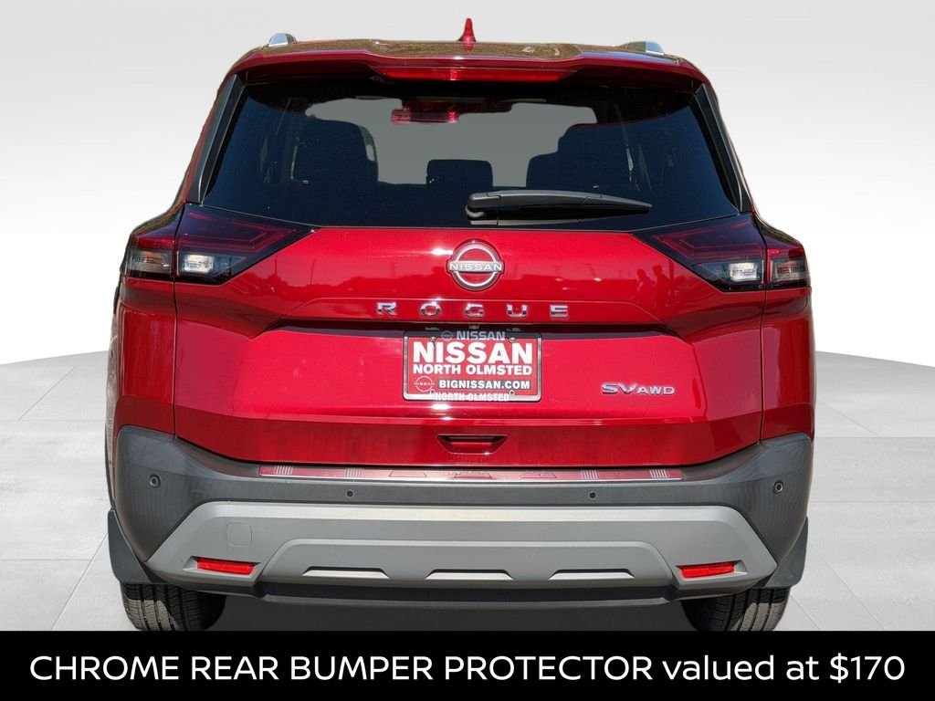 Certified Used 2023 Scarlet Nissan SV image 10