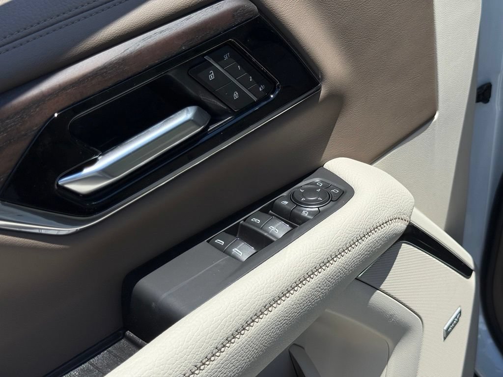 2026 GMC Yukon XL Denali - Photo 18