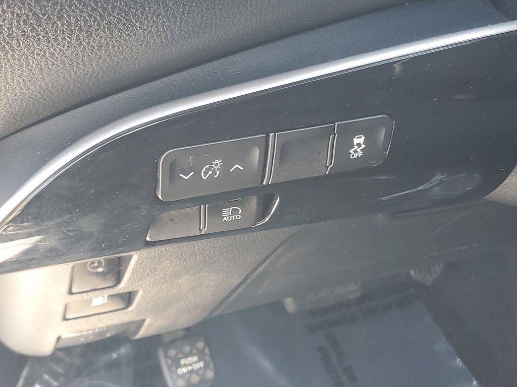 Used 2017 Classic Silver Metallic Toyota Plus image 22