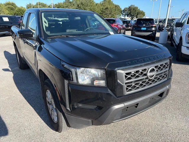 Used 2023 Black Nissan SV image 3