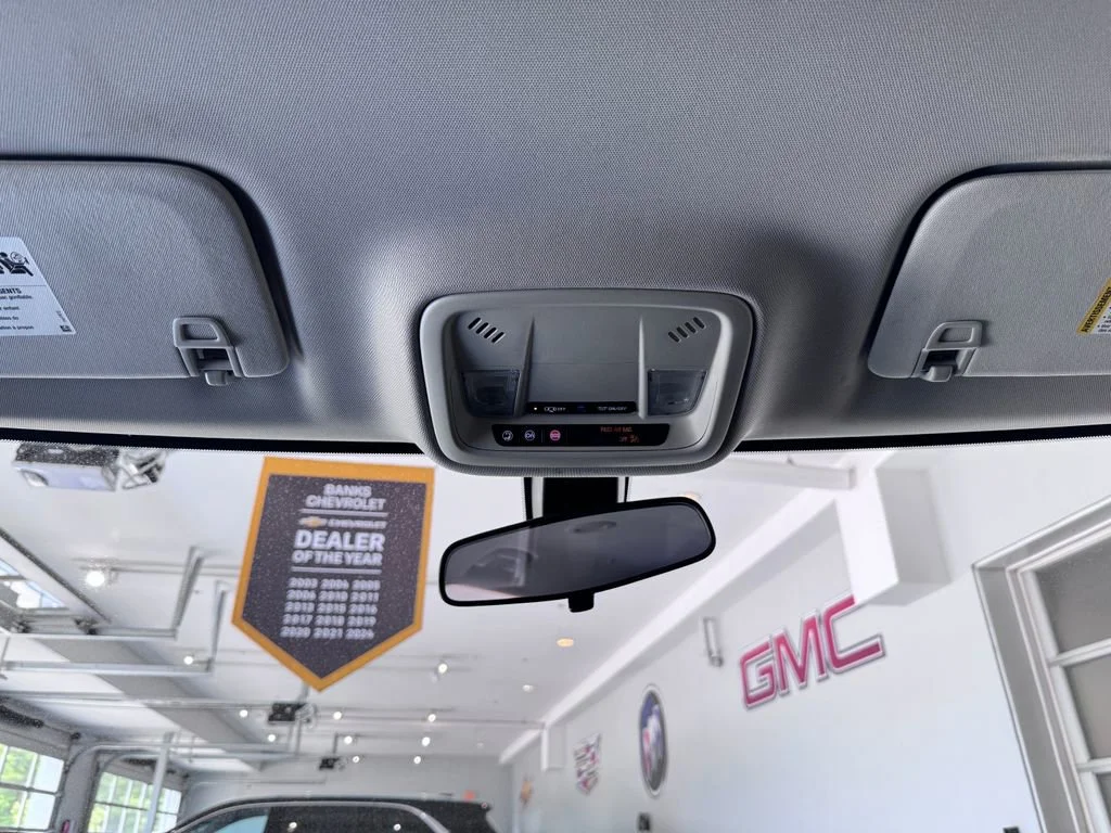 2020 Chevrolet Traverse LS - Photo 26