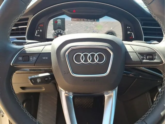 Used 2025  Audi Premium Plus image 16