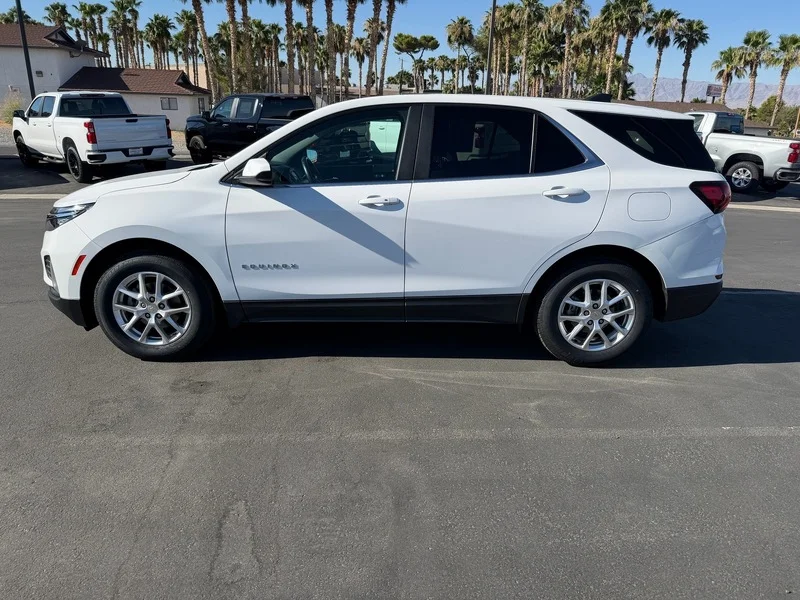 Used 2024 Summit White Chevrolet LT image 6