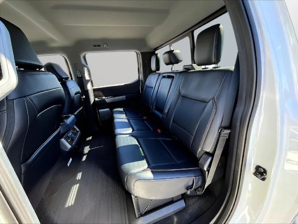 New 2027 White Ford Lariat image 33