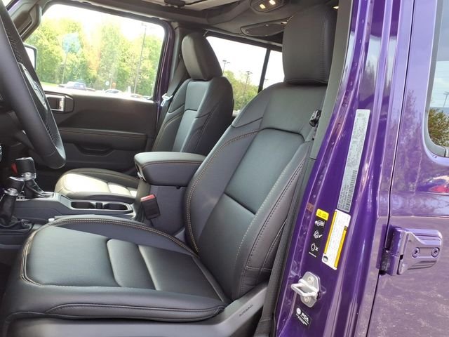 New 2026 Reign Jeep Sahara image 12