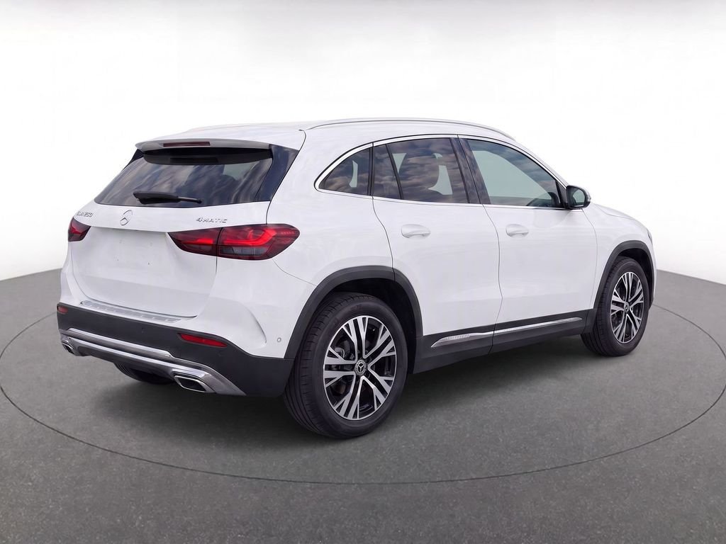 Used 2025  Mercedes-Benz GLA 250 image 6