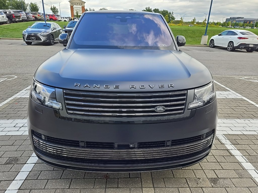 Used 2023 Ligurian Black SV Bespoke Ultra Metallic Sat Land Rover SV image 2