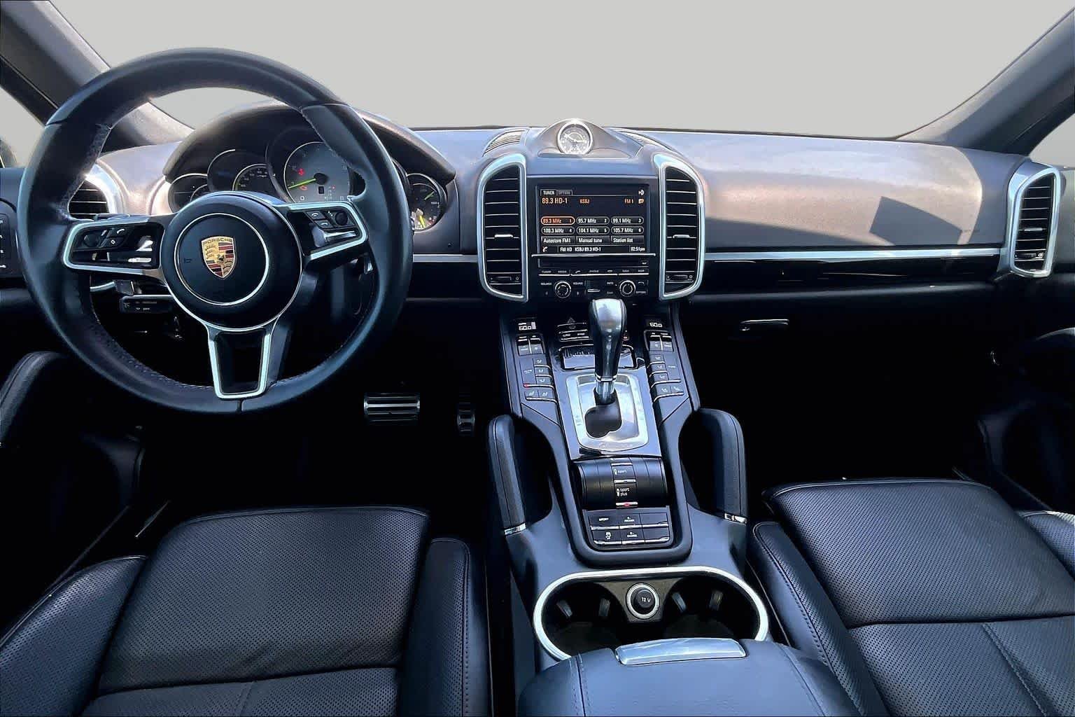 Used 2016 Black Porsche S E-Hybrid image 14