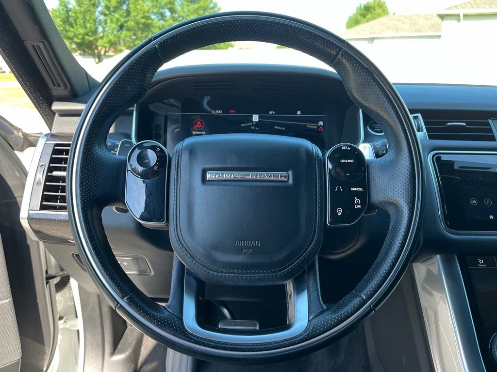Used 2022 White Land Rover HSE Silver Edition image 34