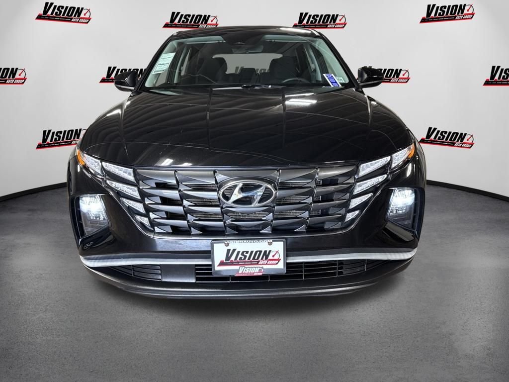 Used 2024 Black Hyundai SE image 8