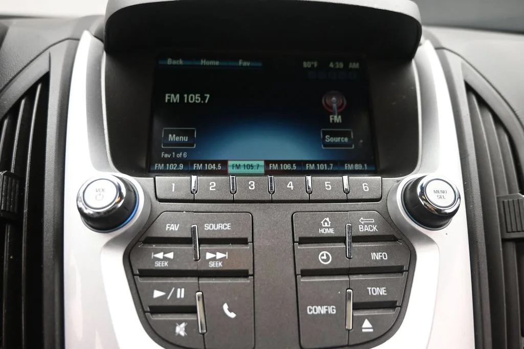 Used 2013 Red Chevrolet LT image 19