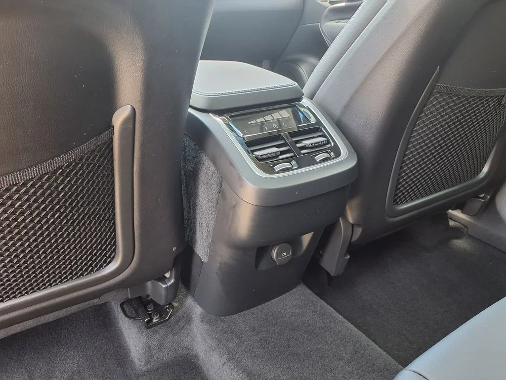 Certified Used 2025 Gray Volvo B5 Core image 26