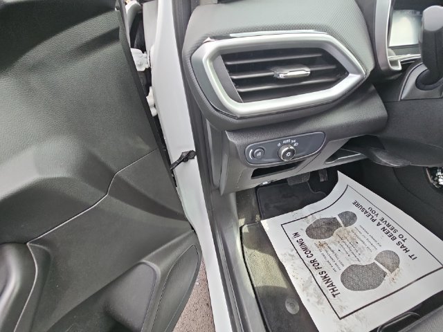 Used 2022 SUMMIT WHITE Chevrolet LS image 37