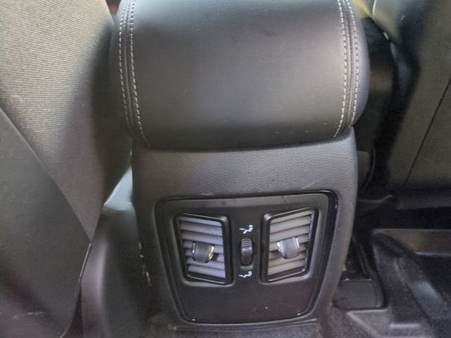 Used 2024  Dodge SXT Plus image 23