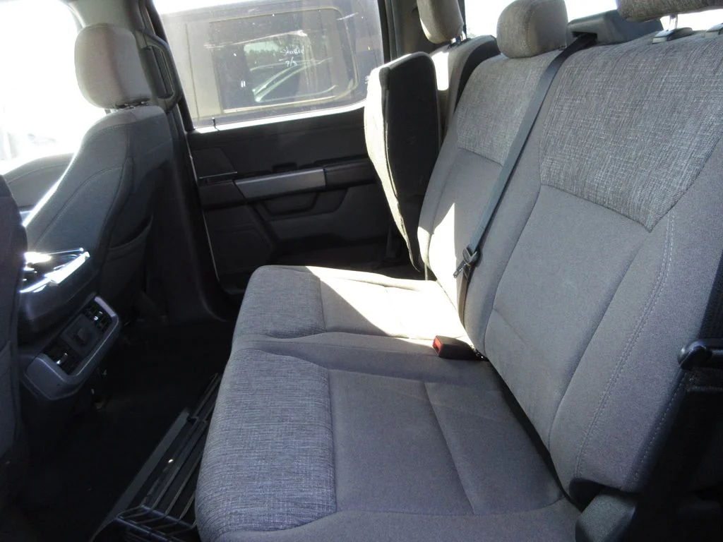 Certified Used 2024 Oxford White Ford XLT image 8