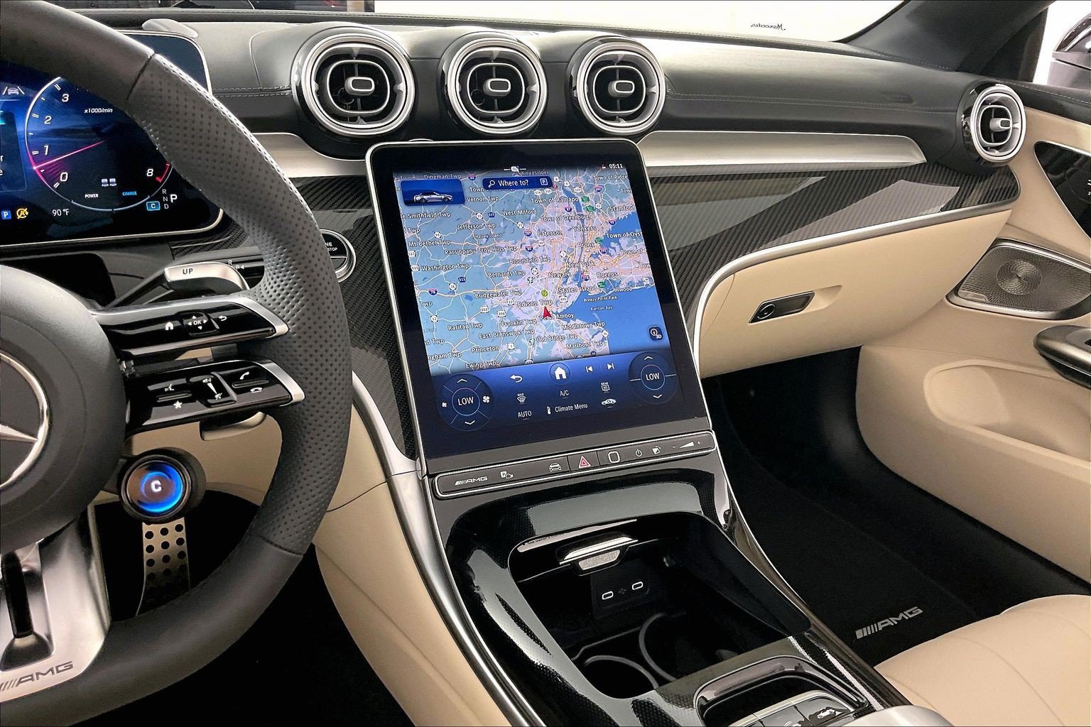 New 2027 MANUFAKTUR Moonlight White Metallic Mercedes-Benz AMG® CLE 53 4MATIC+ Cabriolet image 20