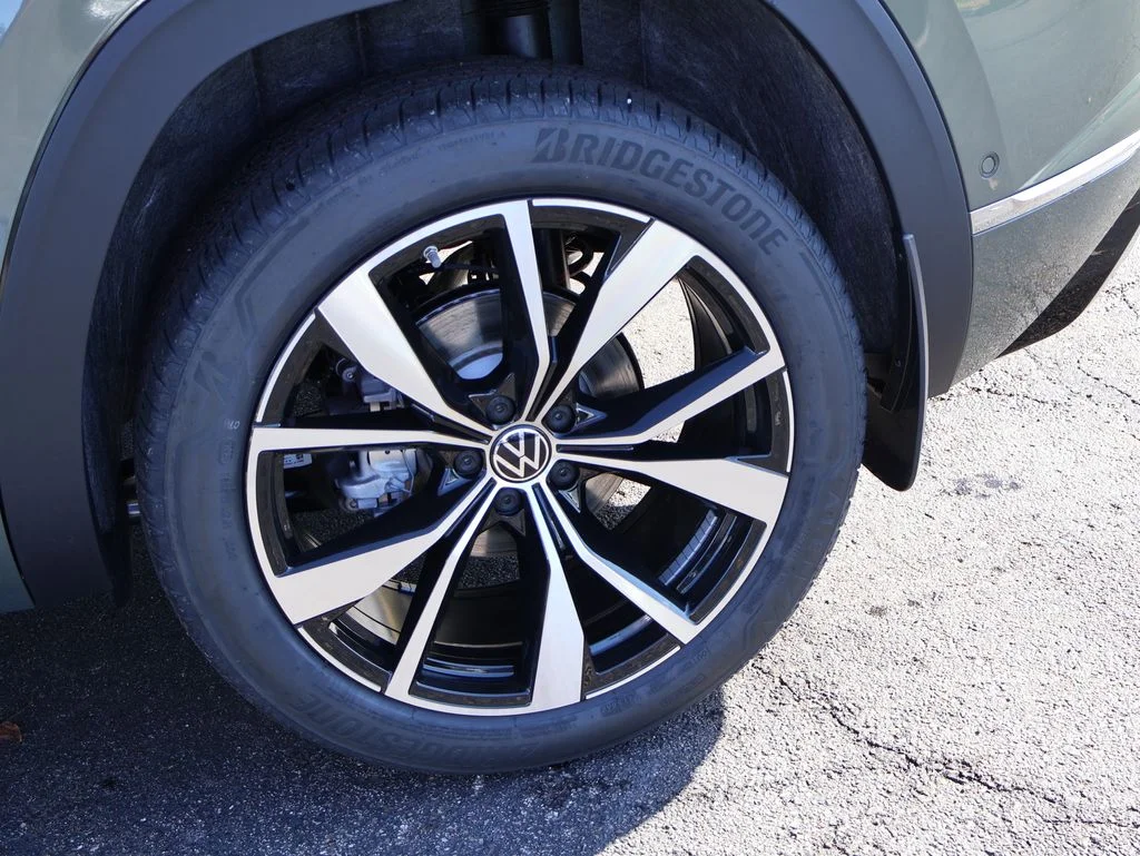 New 2026 Green Volkswagen 2.0T SEL Premium R-Line image 34