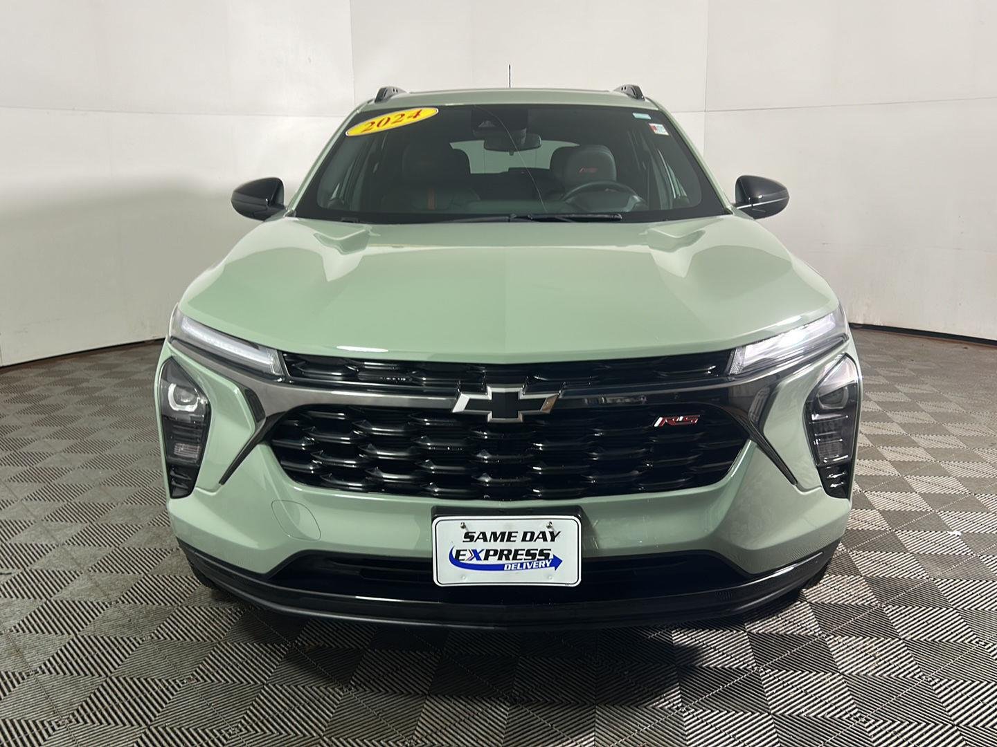 Used 2024 Cacti Green Chevrolet 2RS image 12