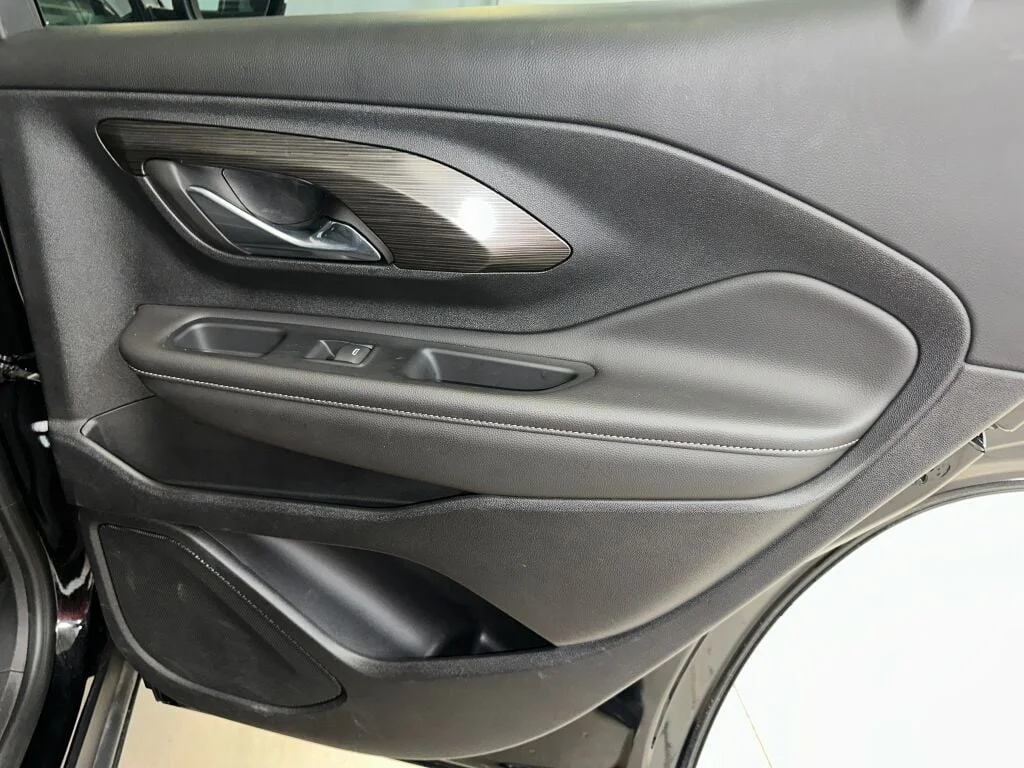 2023 GMC Terrain SLE - Photo 27
