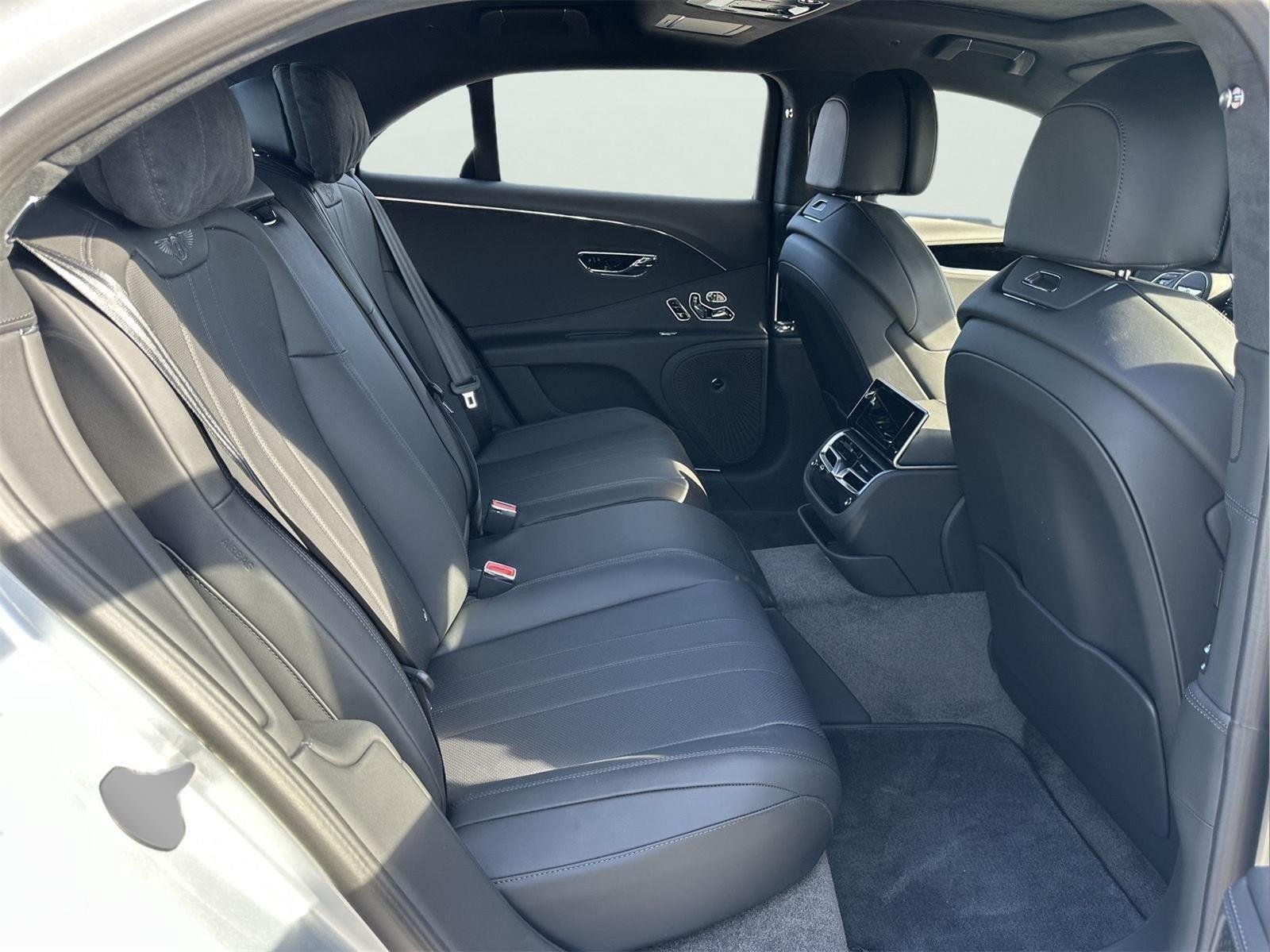 2026 Bentley Flying Spur - Photo 30
