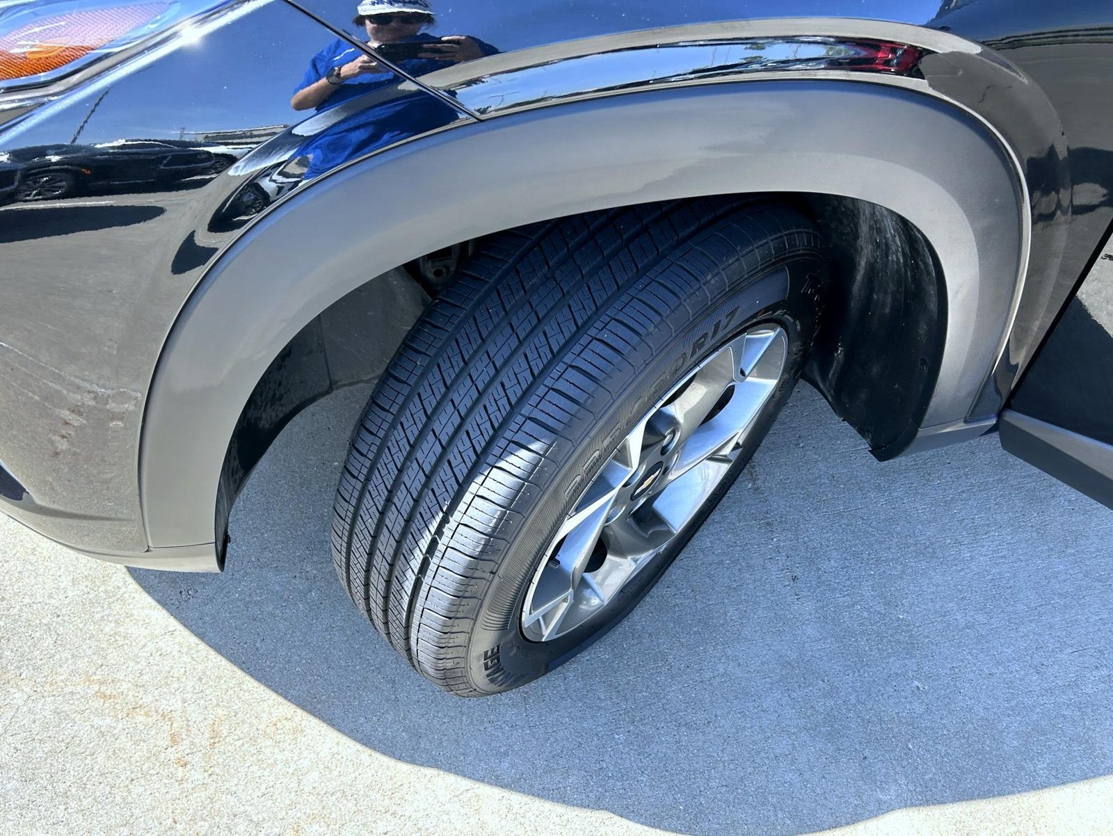 Used 2025 Black Metallic Chevrolet LT image 23