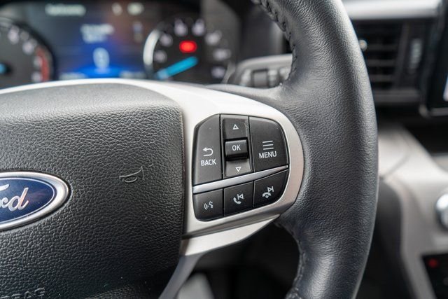 Used 2023 Black Metallic Ford XLT image 23