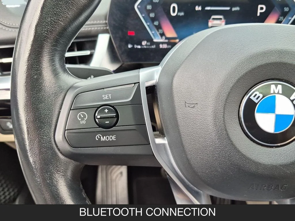 Used 2024 White BMW xDrive28i image 18