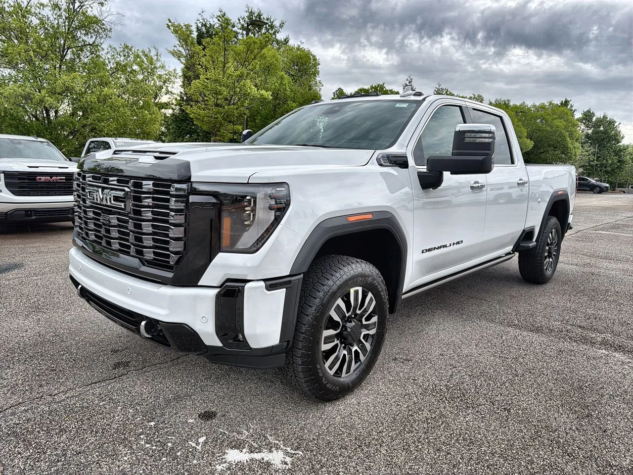 New 2026 Summit White GMC Denali Ultimate image 4