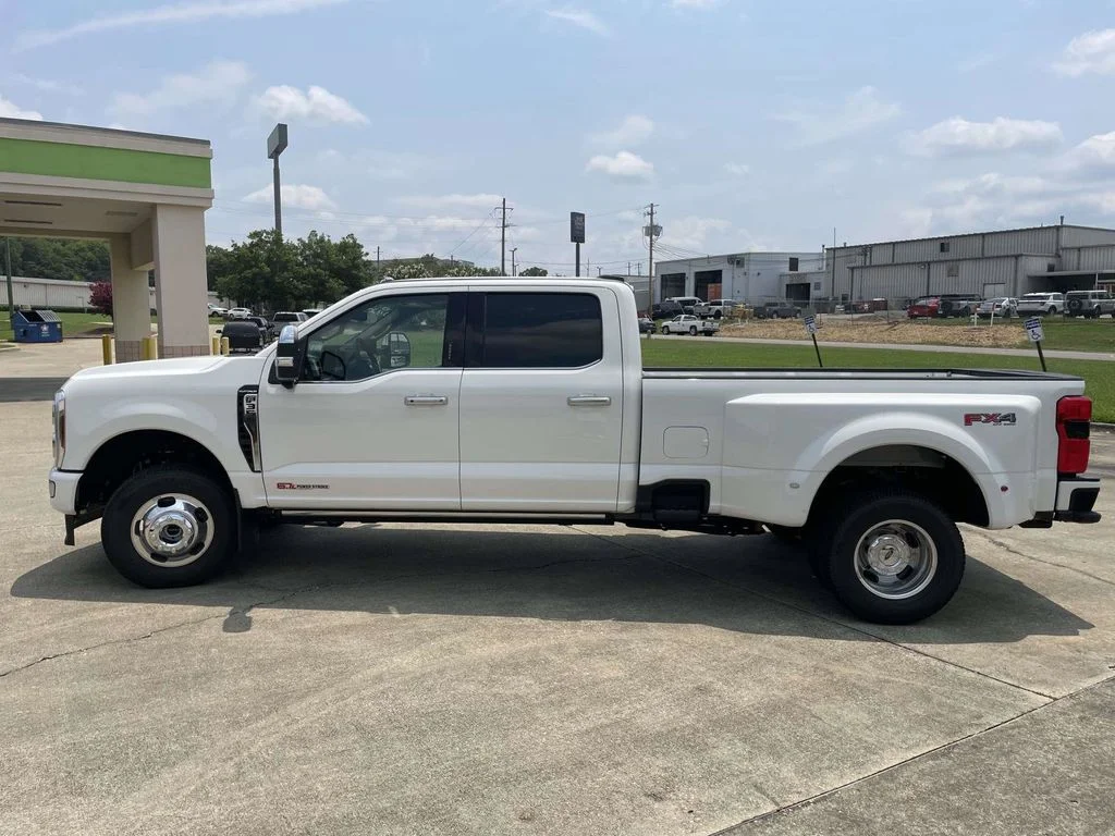 New 2026 White Ford Platinum image 6