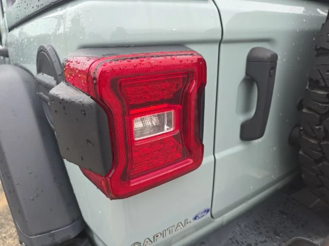 Used 2024 Gray Jeep Rubicon image 34
