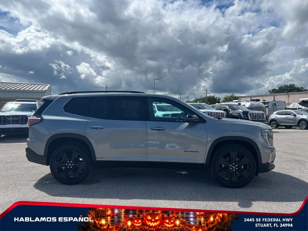 New 2027 Sterling Metallic GMC Elevation image 8