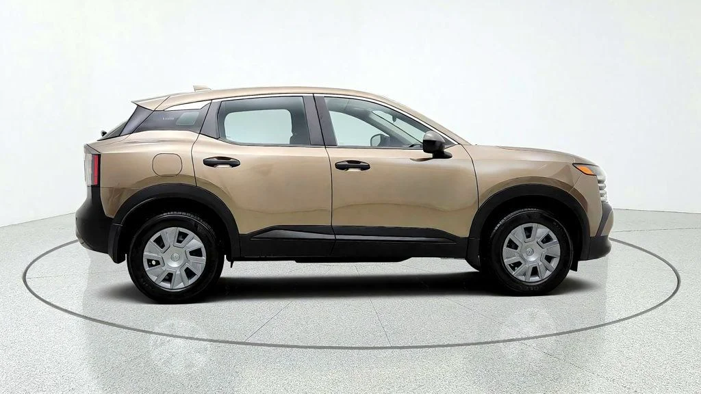 Used 2025 Canyon Bronze Metallic Nissan S FWD image 4