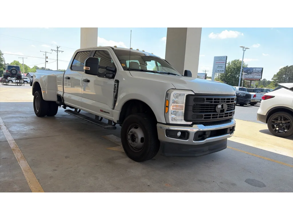 2024 Ford F-350 XL 4x4 Crew Cab 8' Box DRW's photo