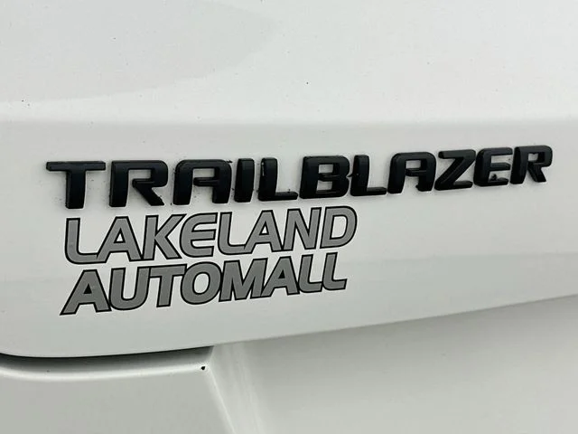 Pre-Owned 2021 Chevrolet TrailBlazer RS