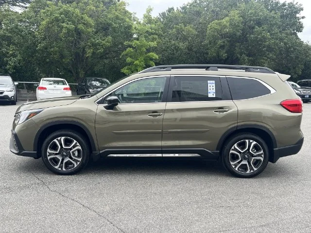 New 2026 AUTUMN GREEN METALLIC Subaru Limited 7-Passenger image 10