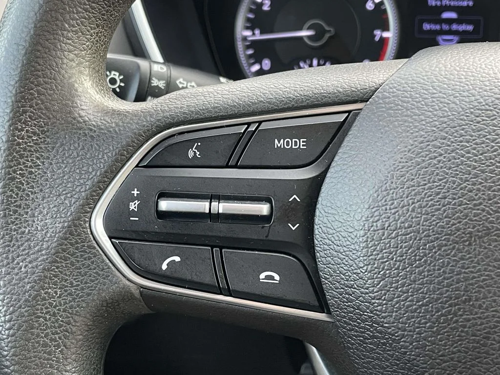 Used 2019 Machine Gray Hyundai SE image 10