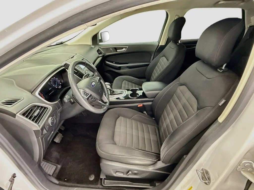 Used 2016 White Ford SEL image 17