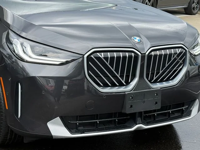 Used 2025 Dark Graphite Metallic BMW 30 xDrive image 9