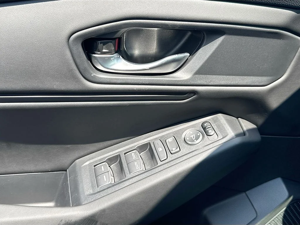New 2026 Urban Gray Pearl Honda SE image 13