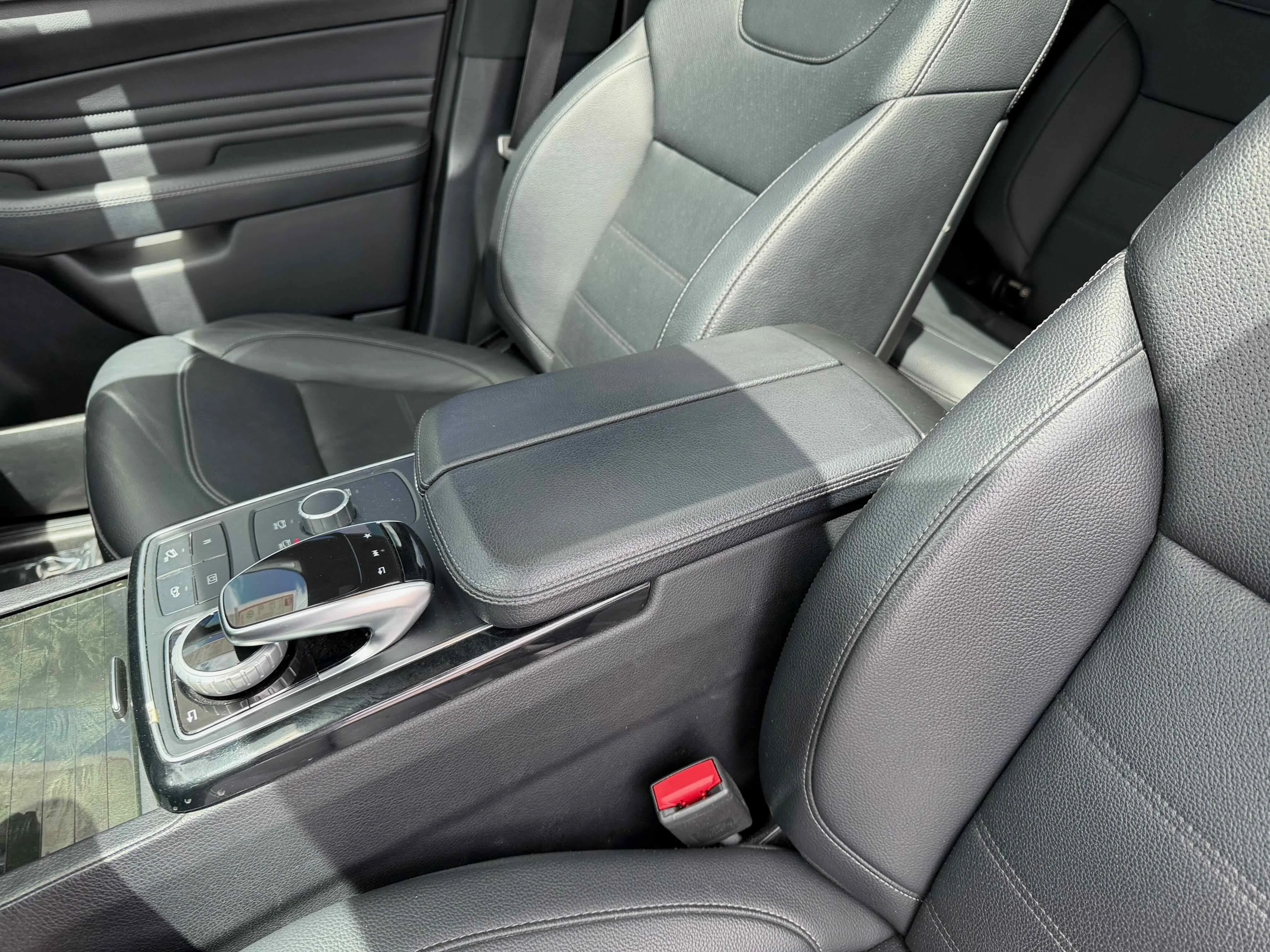 Used 2019 Black Mercedes-Benz AMG® GLE 43 image 27