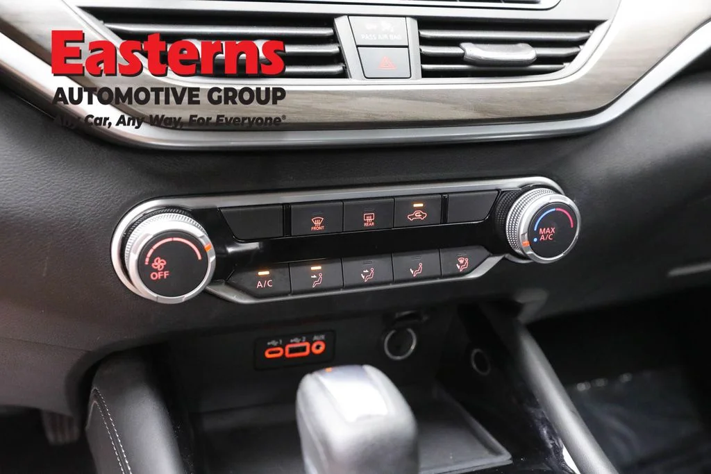 Used 2023 Red Nissan 2.5 SV image 20