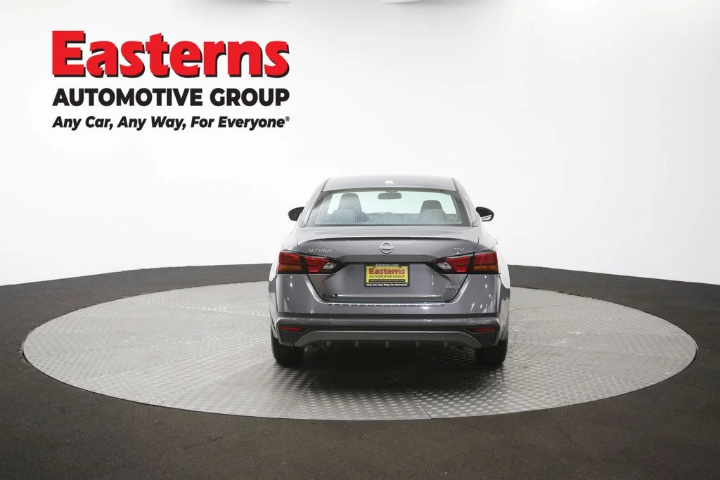 Used 2023 Gray Nissan 2.5 SV image 36