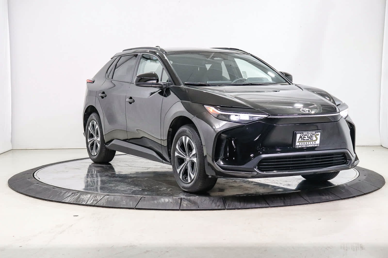 Used 2024 Black Toyota XLE image 5