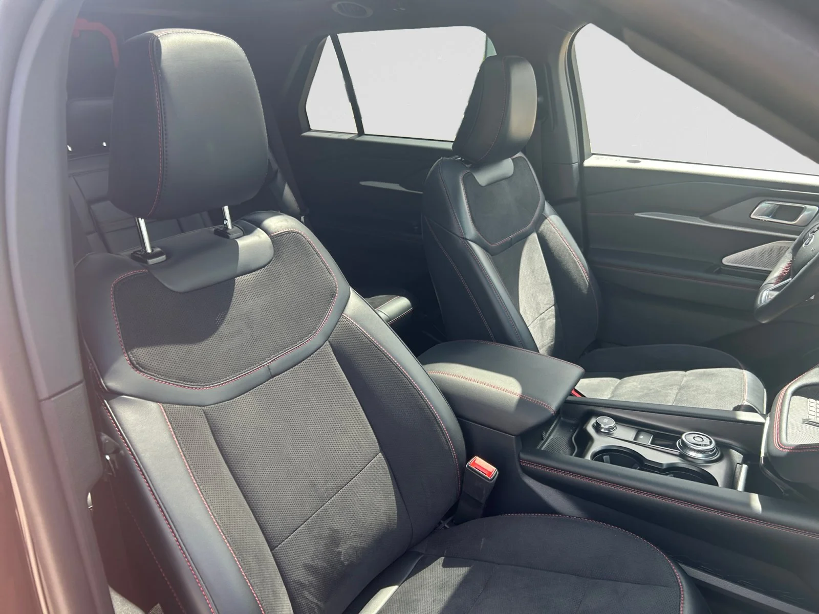 Used 2025 BLACK Ford ST 4WD image 10