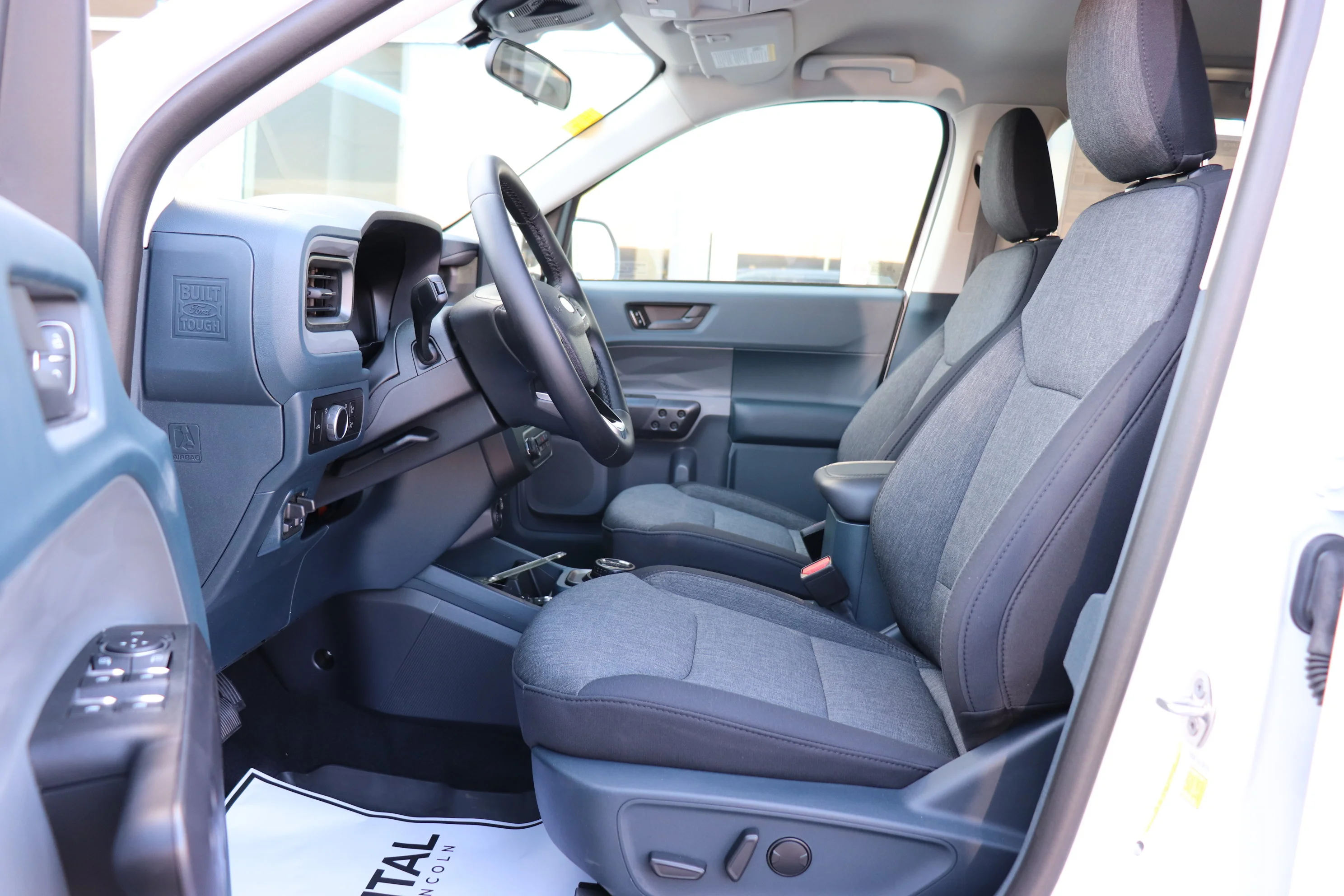New 2026 OXFORD WHITE Ford XLT image 9