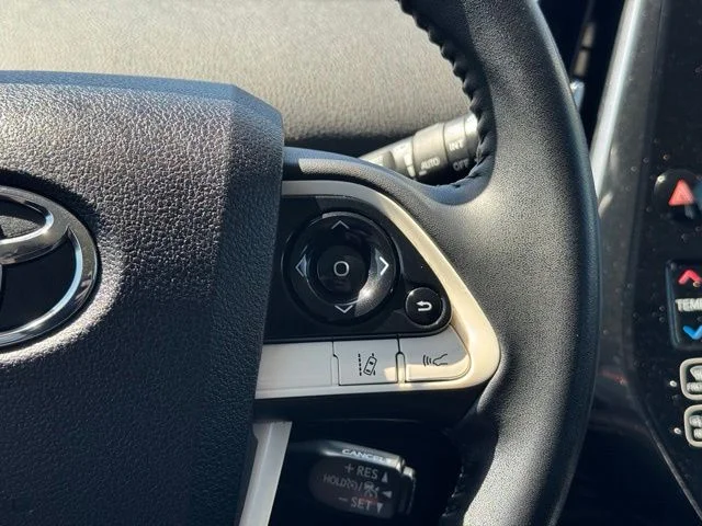 Used 2018 Silver Toyota Four image 12