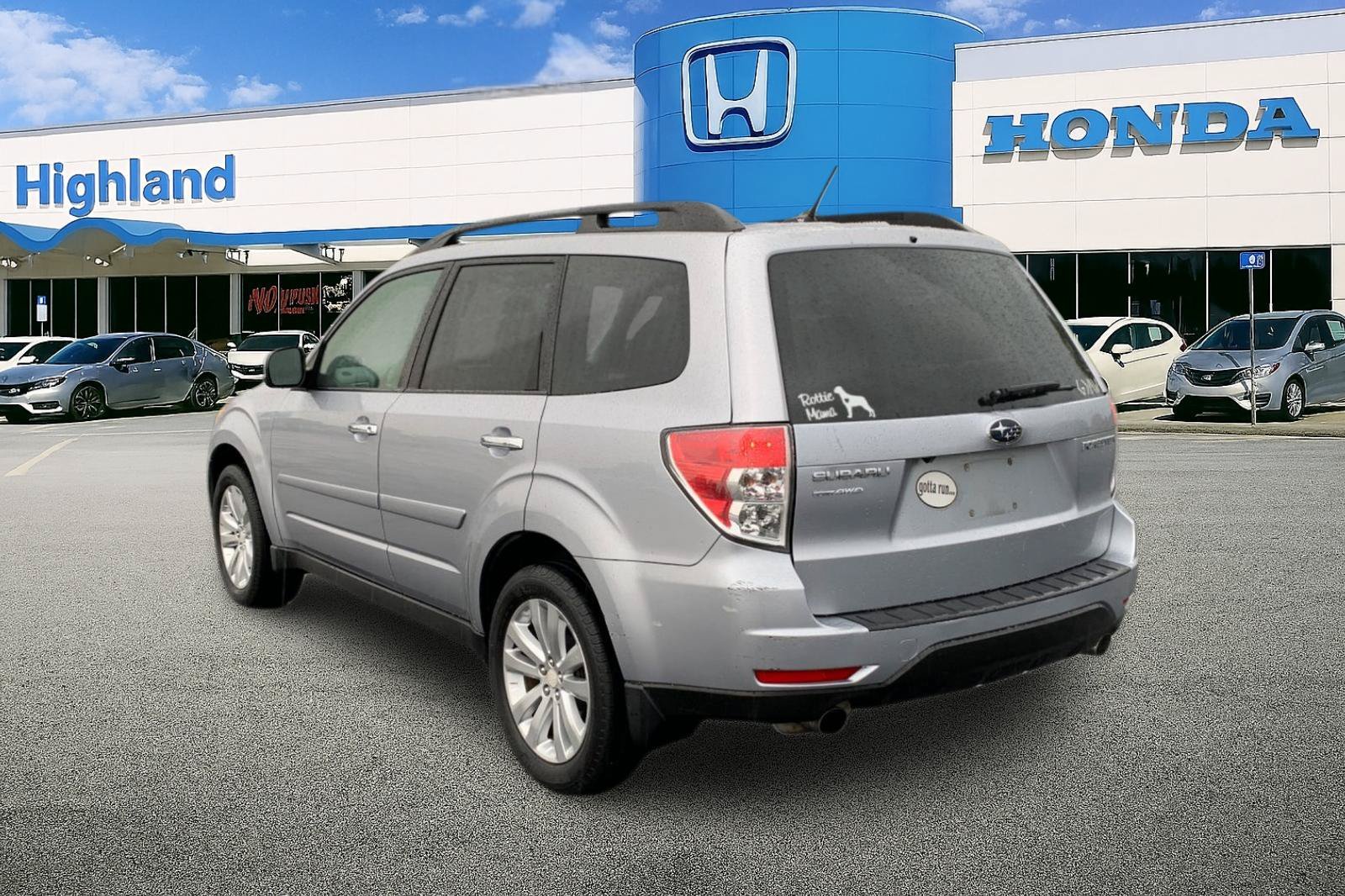 Used 2012 Silver Subaru 2.5X image 3